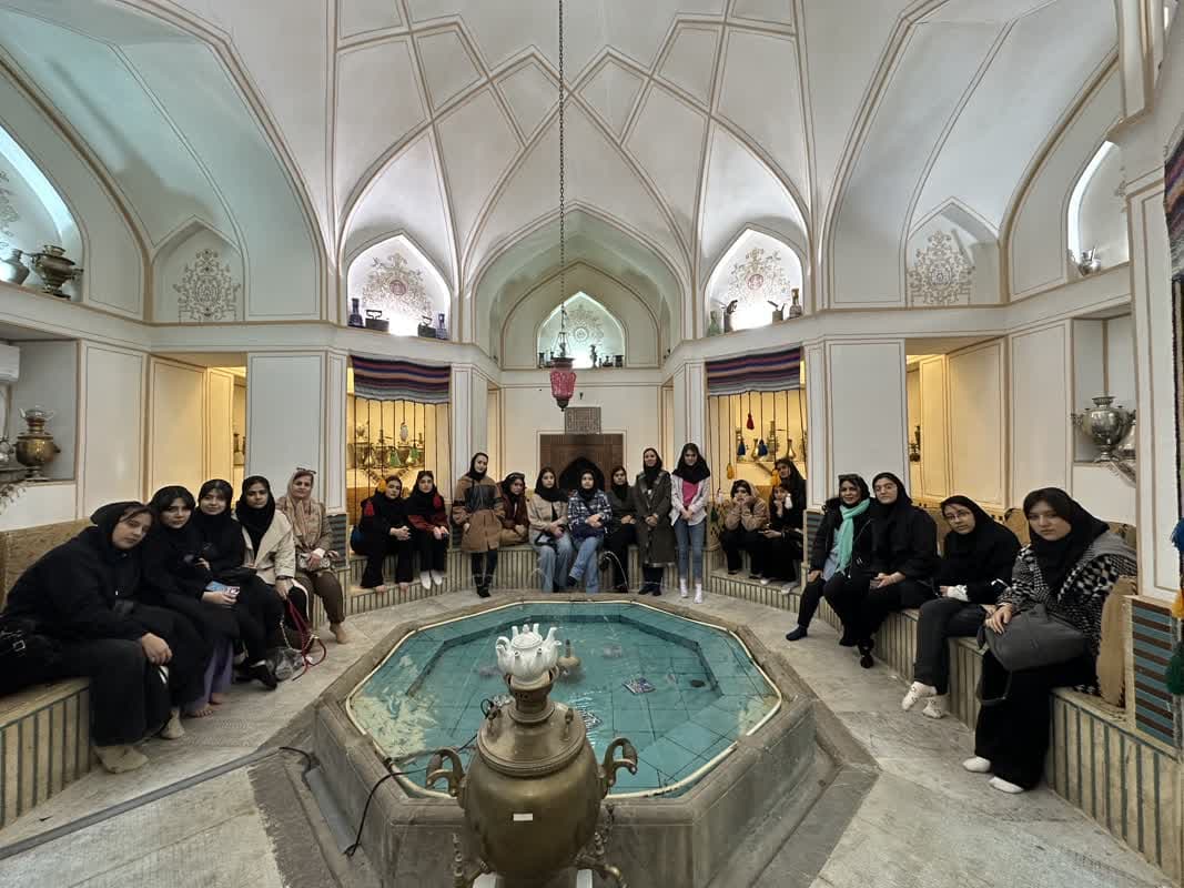 برپایی اردوی 5 روزه دانش اموزی به اصفهان