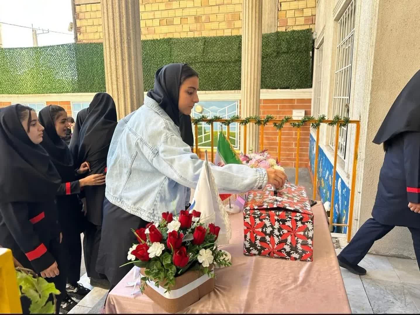 جشن عاطفه ها